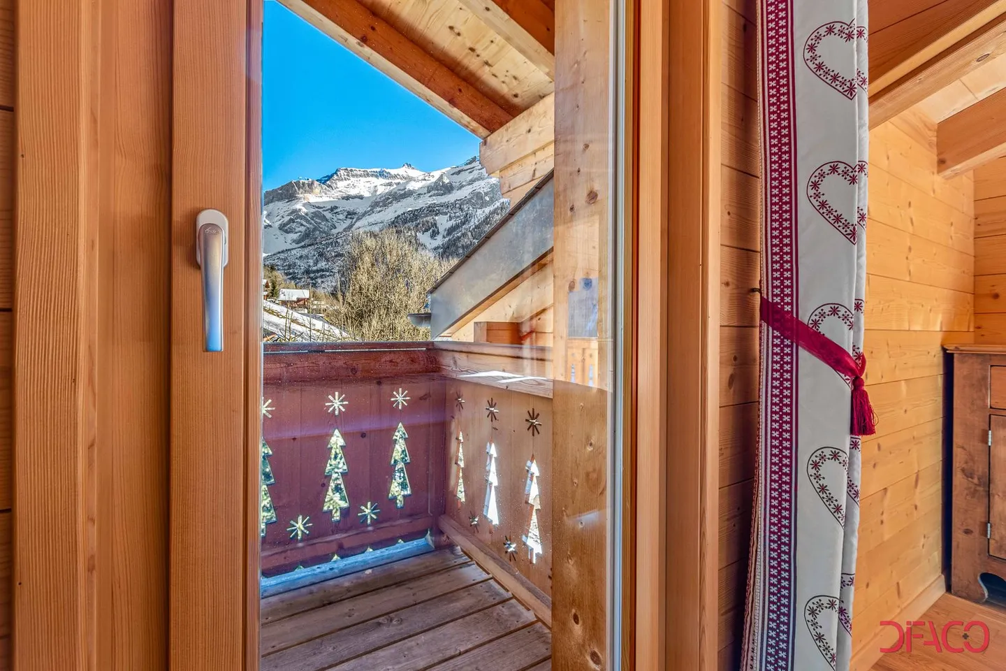 Affitto settimanale - SASSET 5, LA CHRYSALINE LOT 3 - Foto 11 di 18