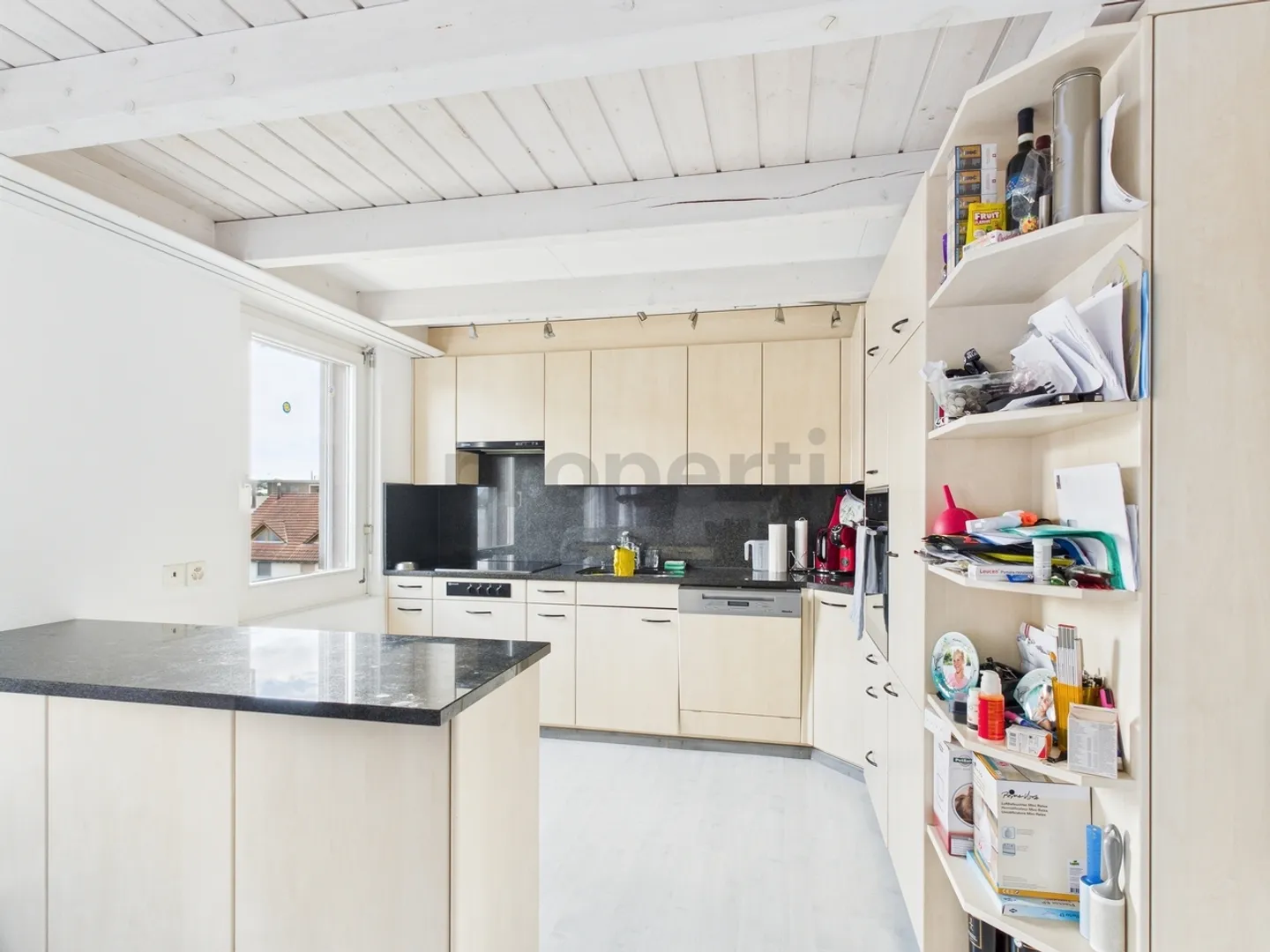 Charming 4.5-room maisonette apartment in Weinfelden, TG: Ideal for families - Photo 4 of 12
