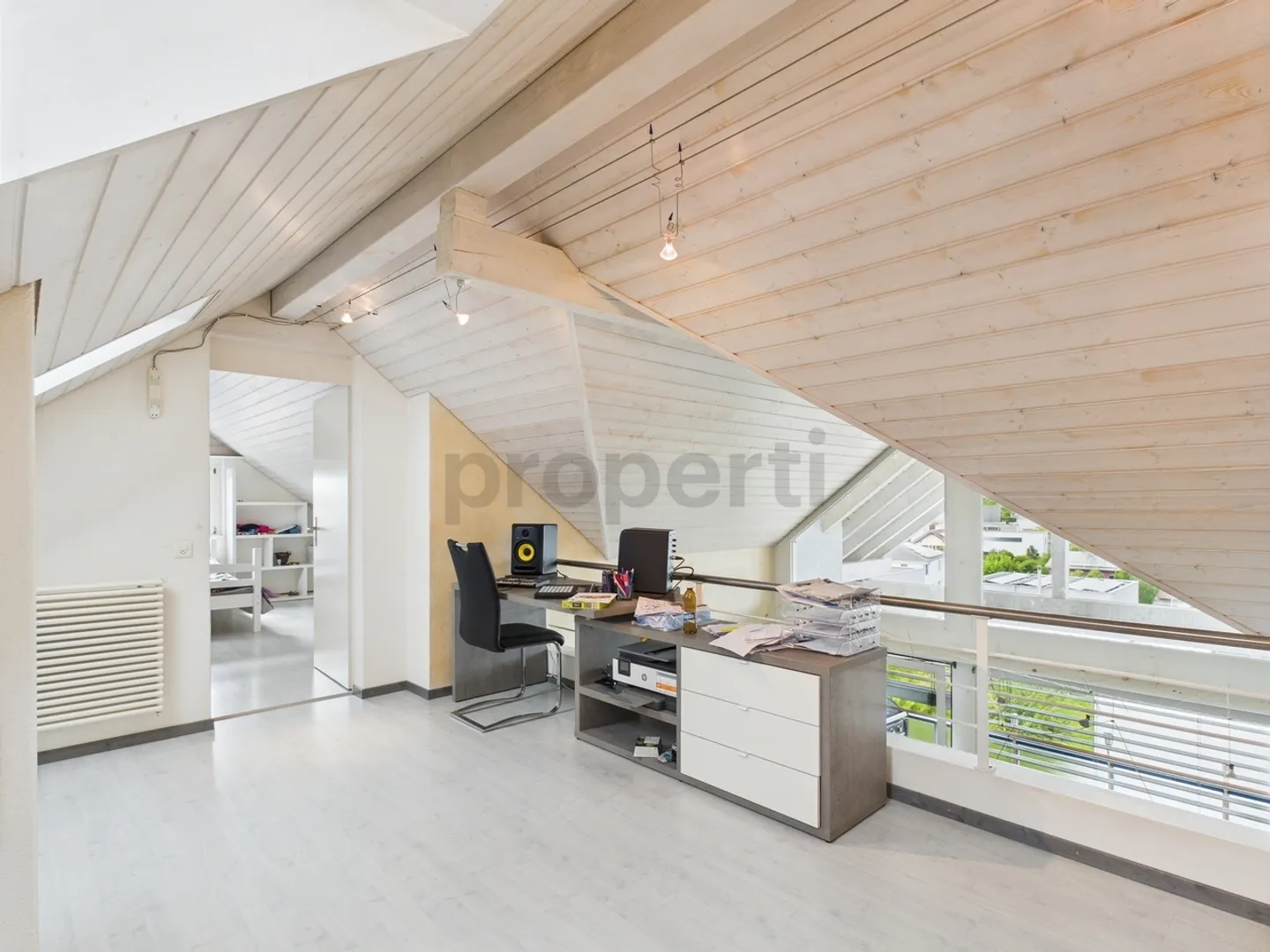 Charming 4.5-room maisonette apartment in Weinfelden, TG: Ideal for families - Photo 6 of 12
