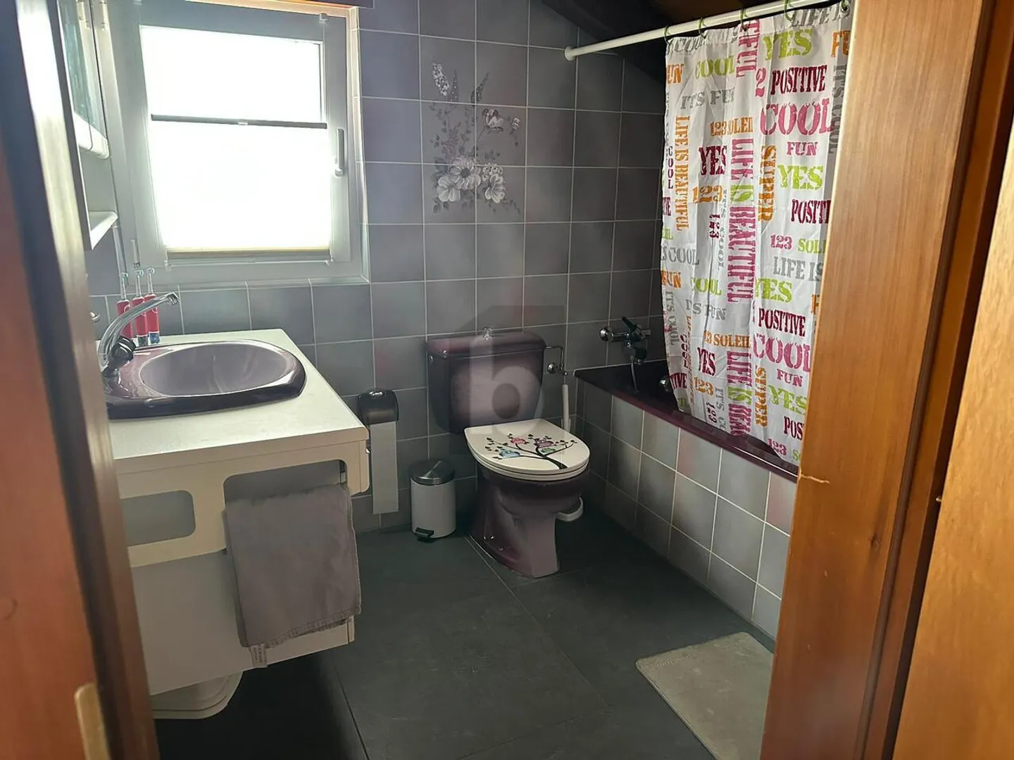 Maison Familiale Spacieuse avec Vue - Photo 2 sur 6