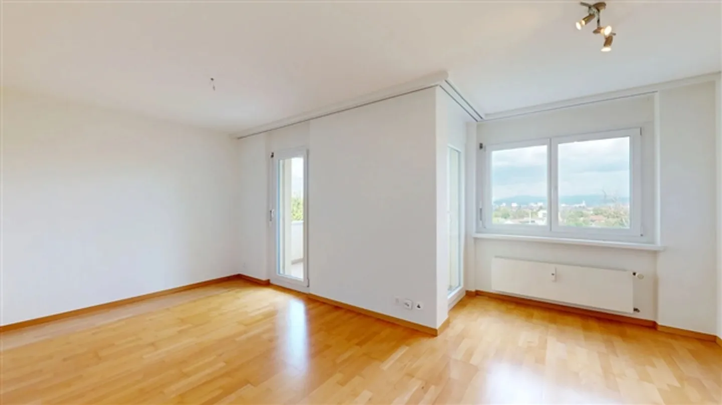 Light-filled 3.5-room apartment with parking space - Photo 12 of 19