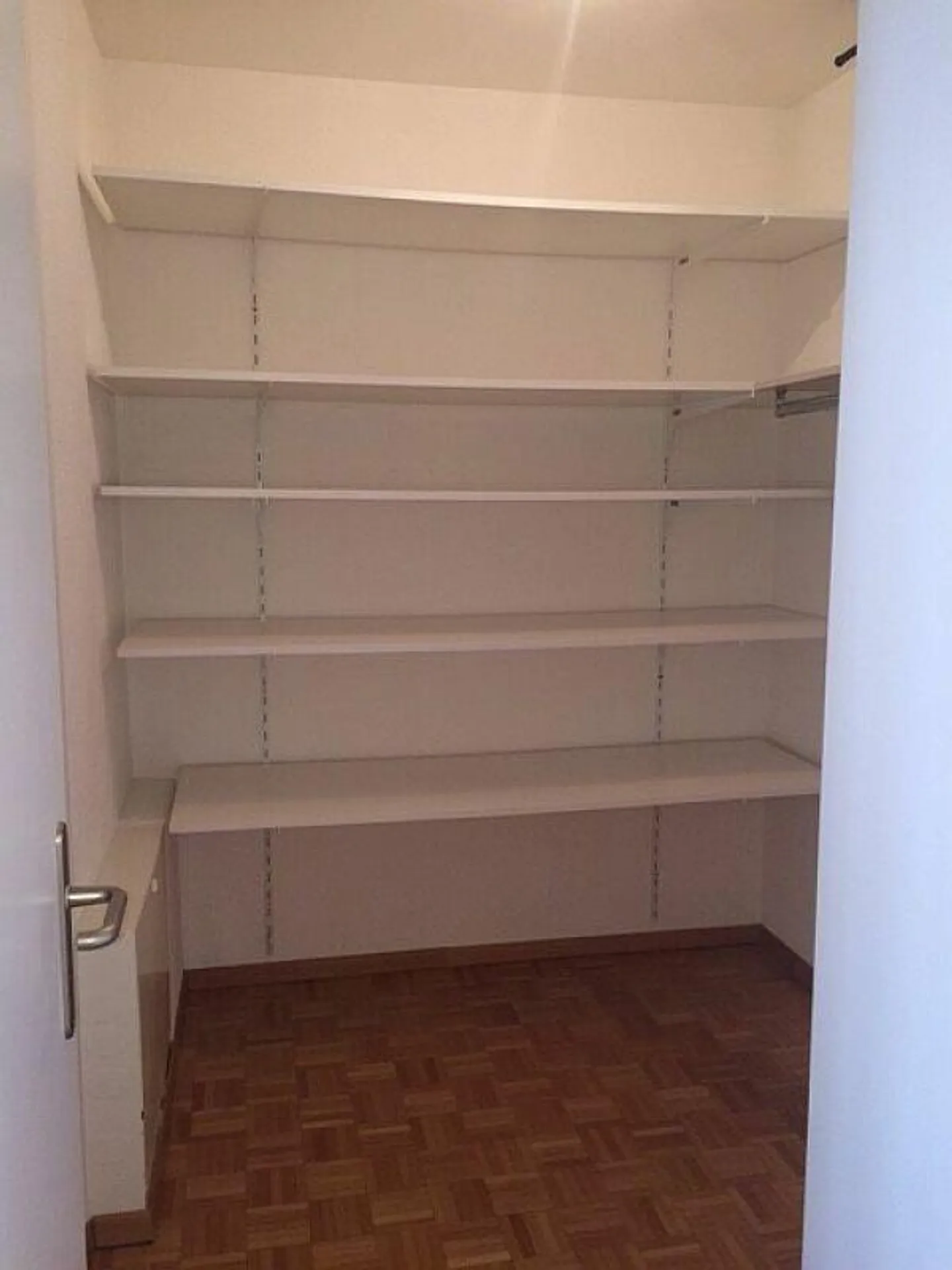 Gepflegte 2.5-Zimmer-Wohnung in Adliswil - Photo 5 sur 8