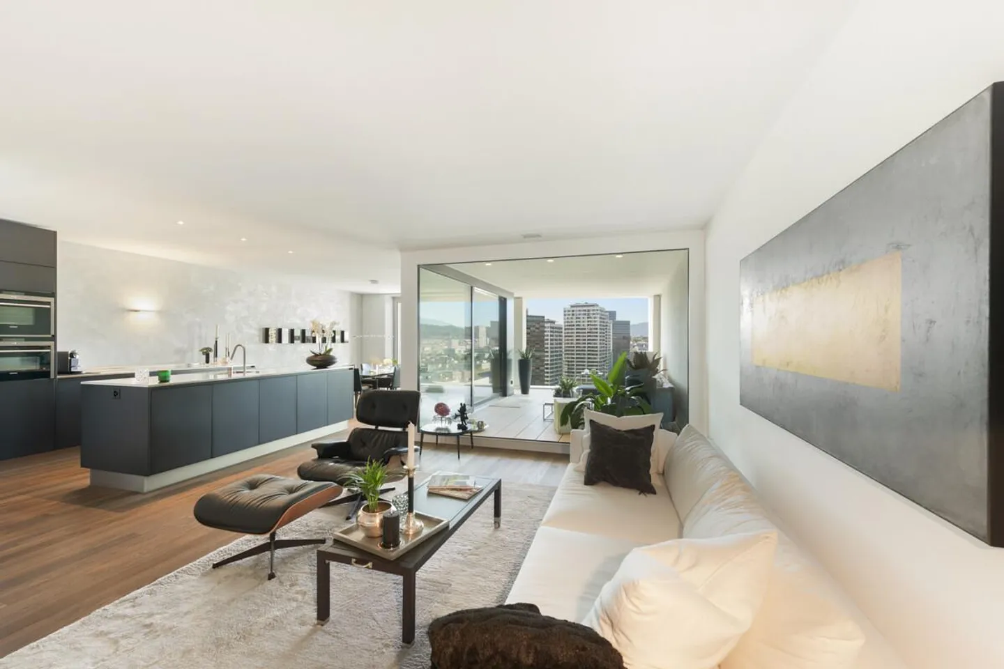 Zürich: Design-Wohnung im 14. Stock im «The Metropolitans» - Foto 3 von 6