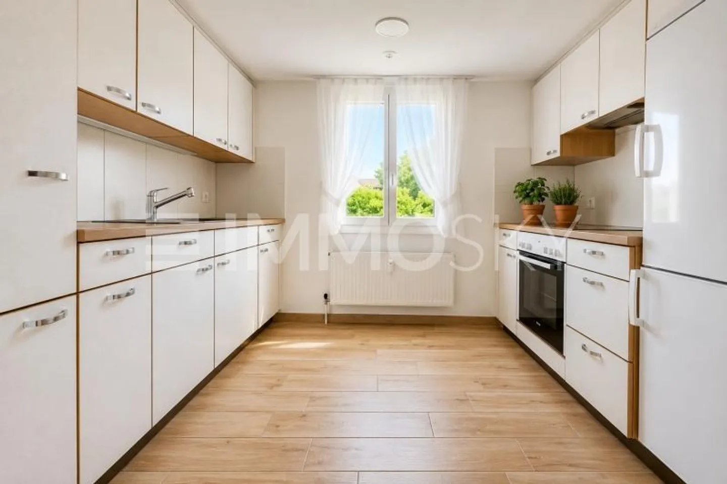 Three Units, Three Happy Tenants - Photo 3 of 5