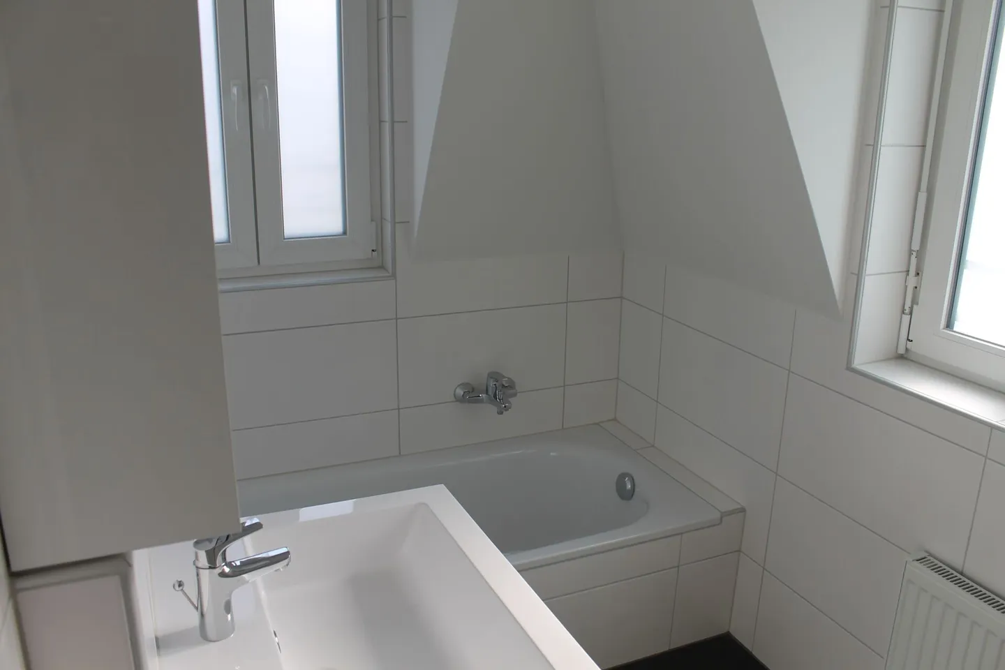 Renoviertes Mehrfamilienhaus - Foto 4 von 8