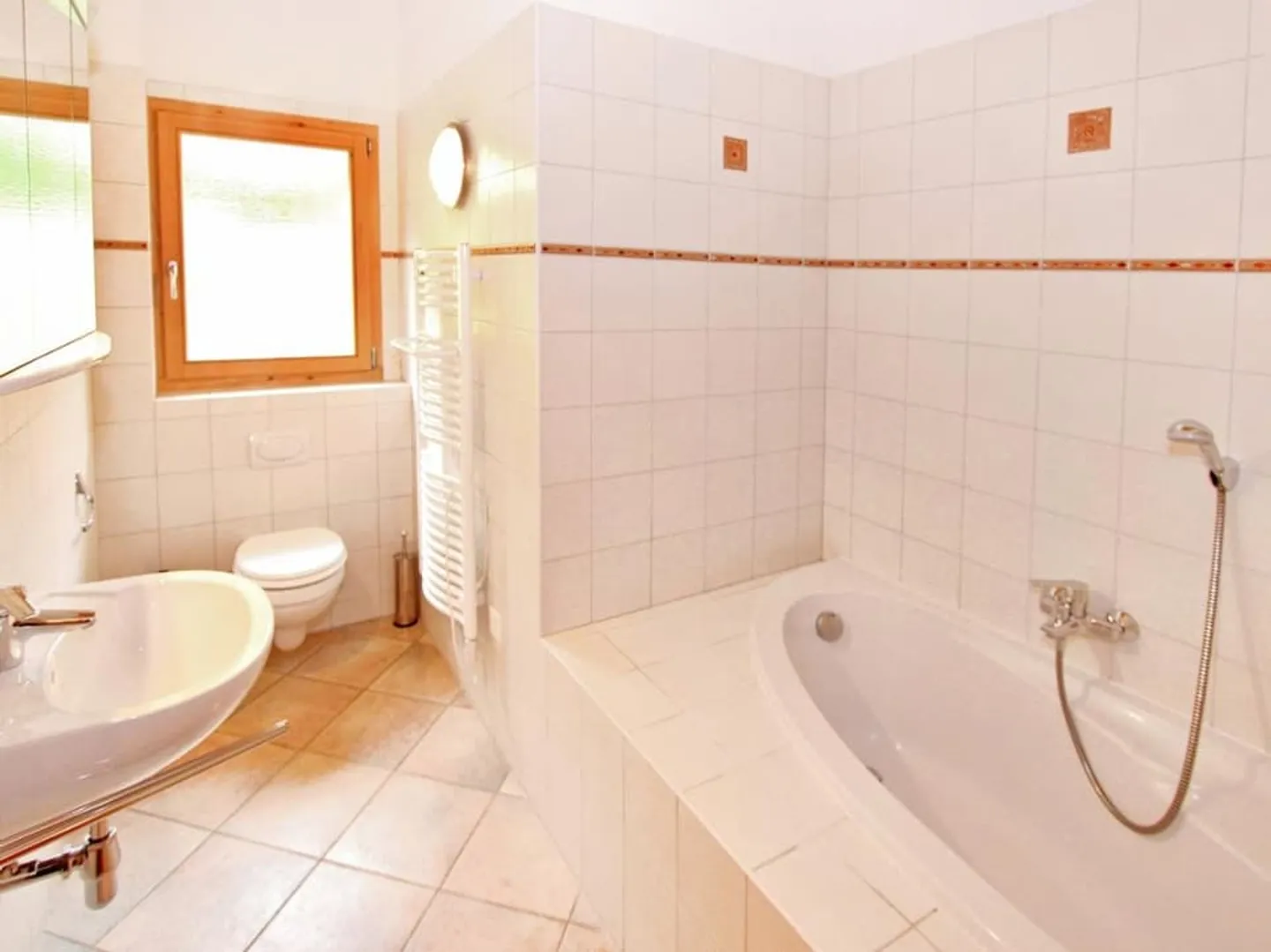 Grande chalet in posizione centrale - Foto 10 di 13