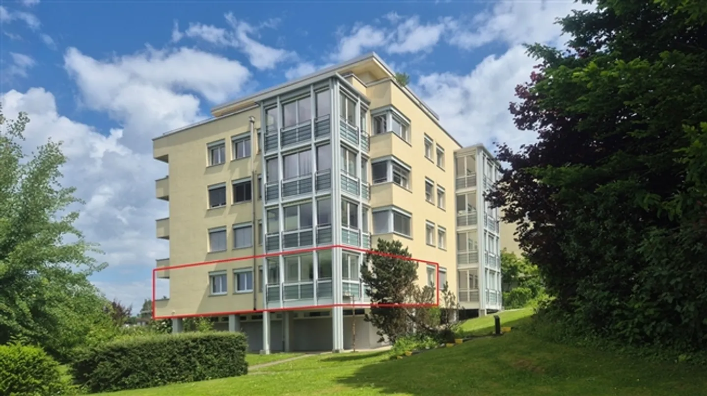 Light-filled 3.5-room apartment with parking space - Photo 18 of 19