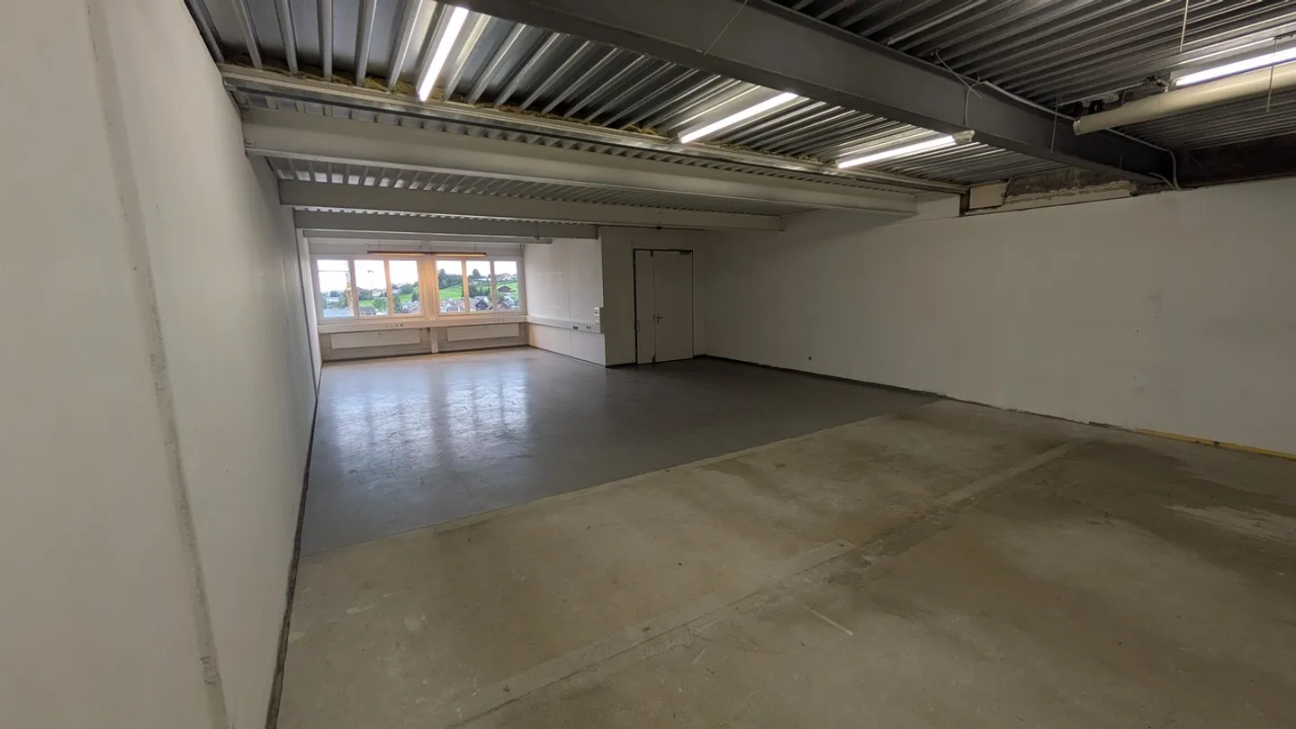 101m2 Salle de stockage Gossau - Industriestrasse 149 - Photo 2 sur 5
