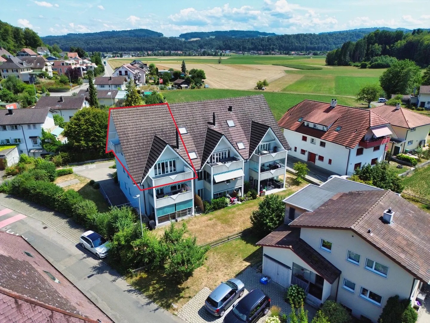 Wohnen mit Weitblick - grosszügige Maisonette-Dachwohnung mit Galerie und sonnigem Balkon - Foto 8 von 13