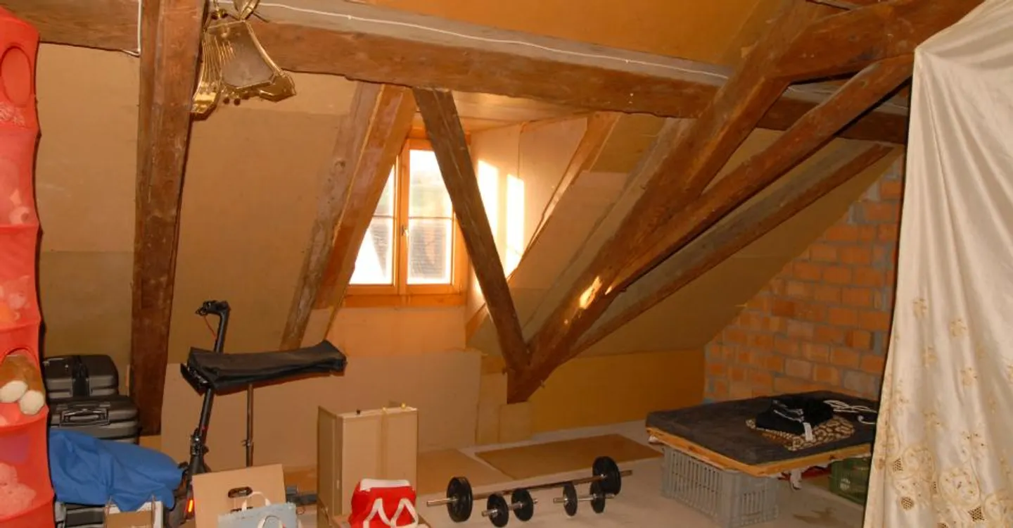 For sale in the city center of Cudrefin a 4-room house and a studio - Photo 15 of 24