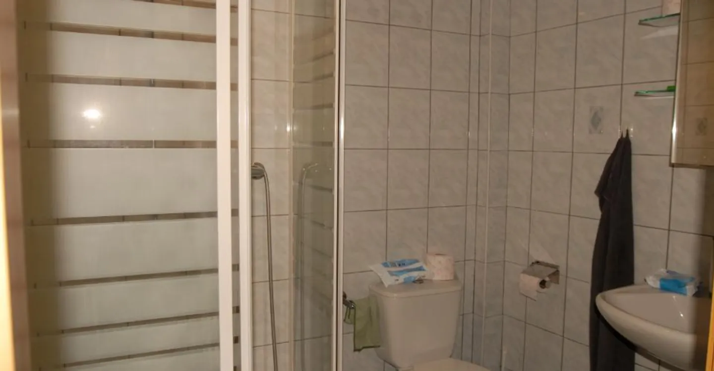 For sale in the city center of Cudrefin a 4-room house and a studio - Photo 22 of 24