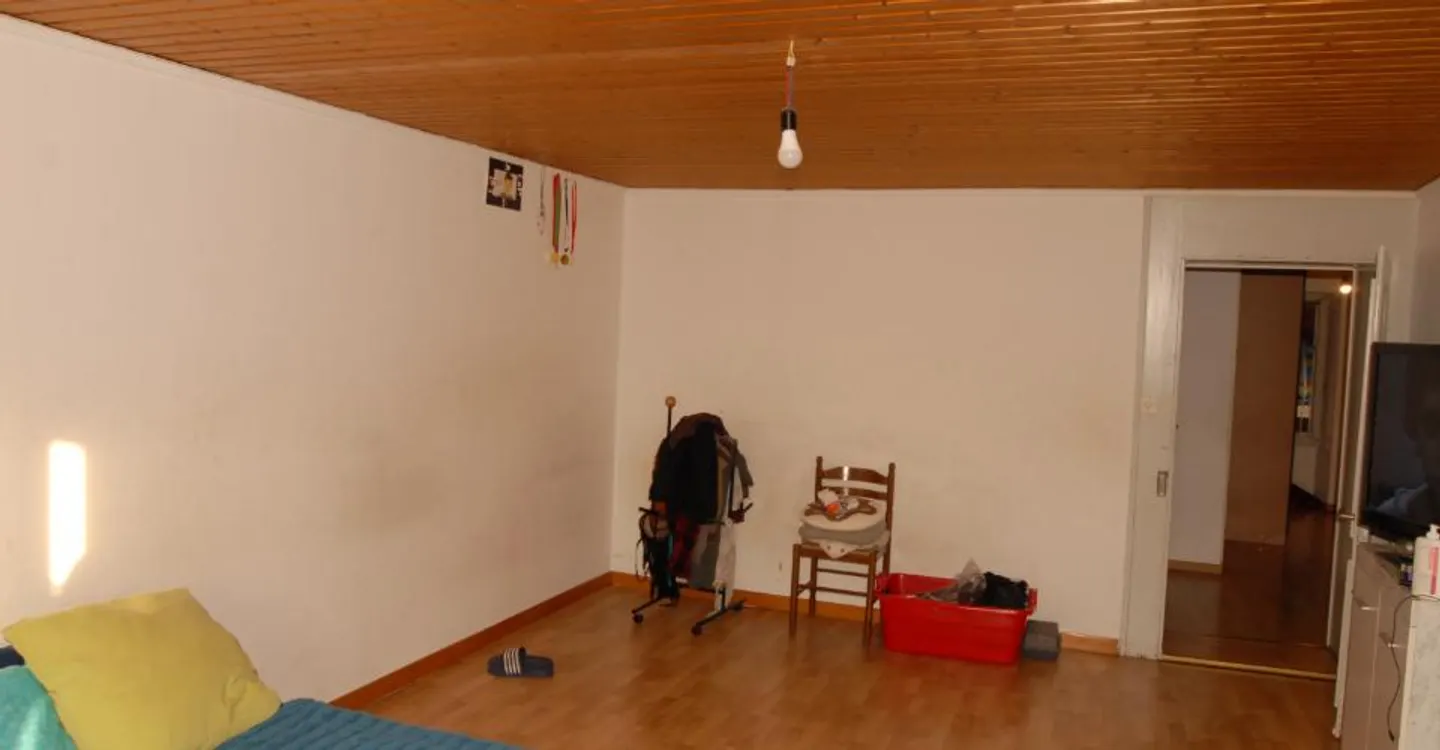 For sale in the city center of Cudrefin a 4-room house and a studio - Photo 7 of 24