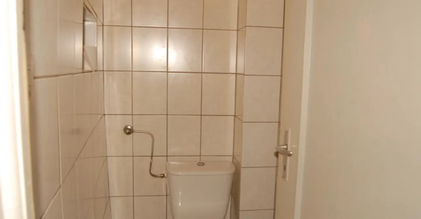 For sale in the city center of Cudrefin a 4-room house and a studio - Photo 9 of 24