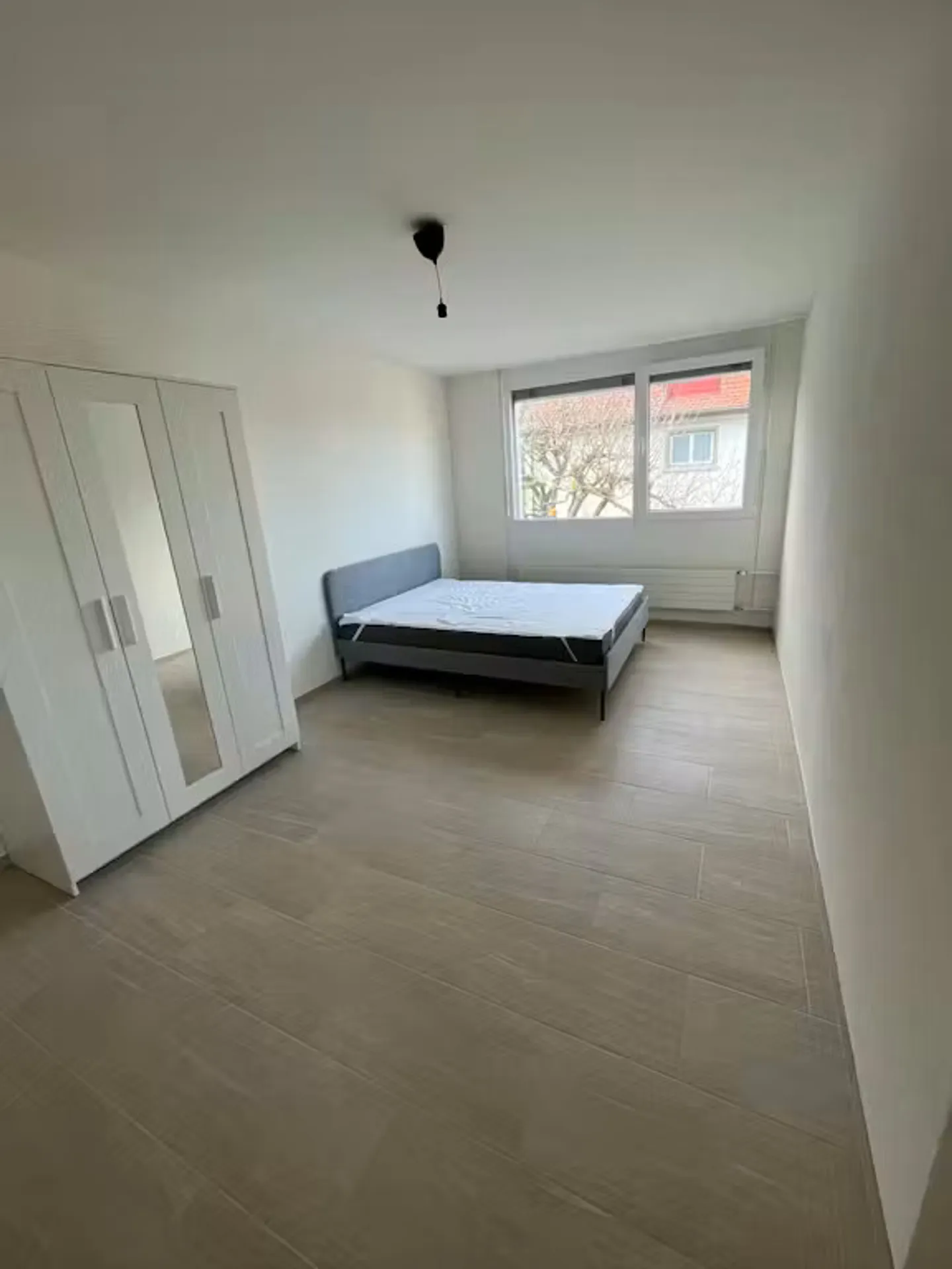 Charmantes Chalet in Zürich - Foto 9 von 10