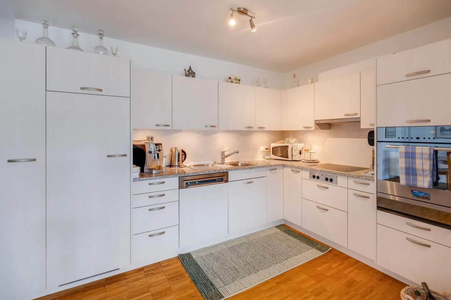 Quietly located 3.5-room apartment for sale - Photo 4 of 11