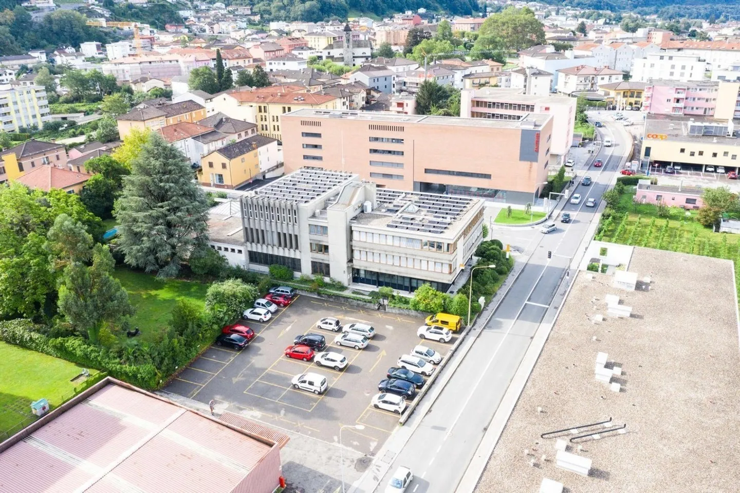 IHRE NEUE OPEN SPACE-GESCHÄFTSSTELLE IN GIUBIASCO - Foto 3 von 4