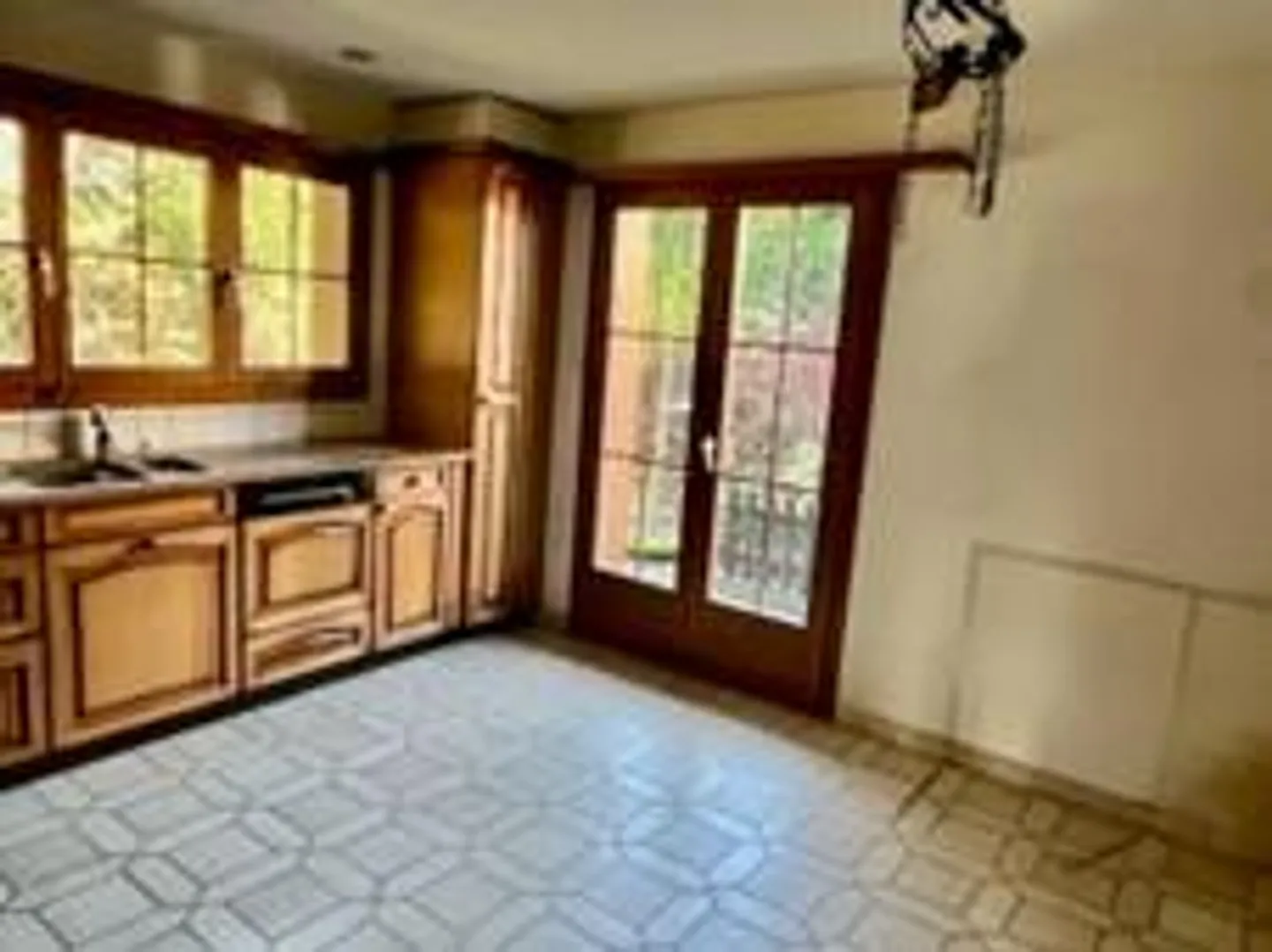 Casa Doppia Familiare in una Bella e Elevata Posizione - Foto 12 di 29