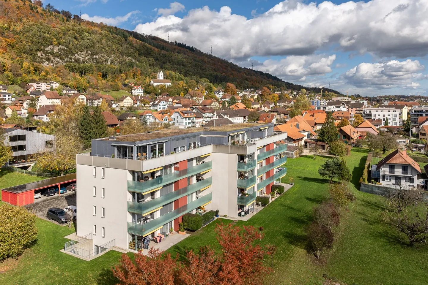 Quietly located 3.5-room apartment for sale - Photo 2 of 11