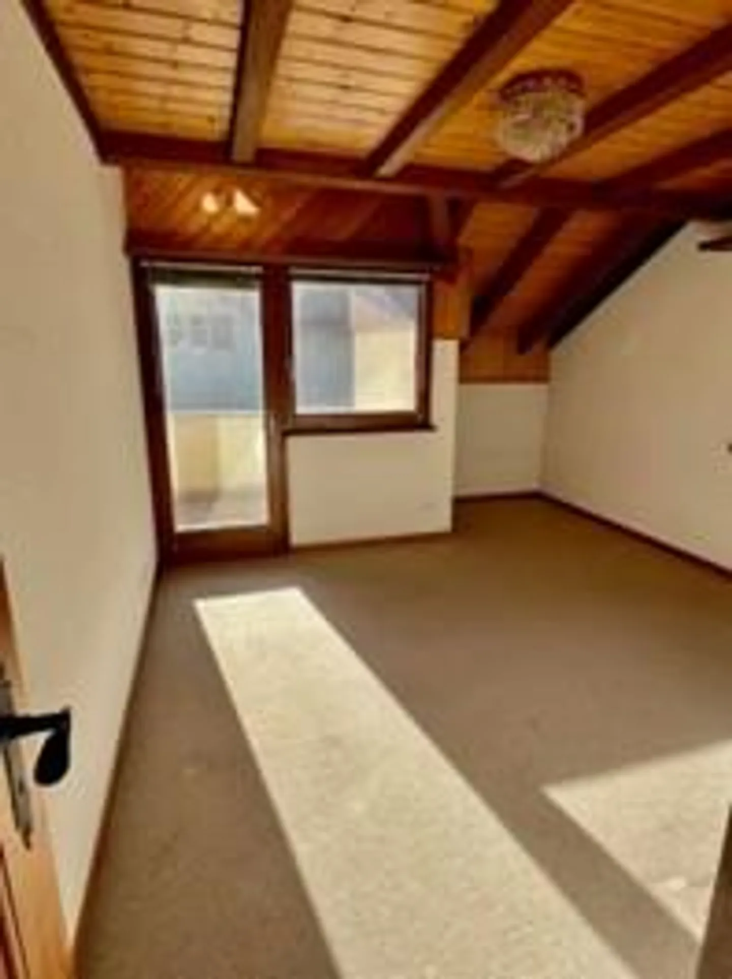 Casa Doppia Familiare in una Bella e Elevata Posizione - Foto 17 di 29