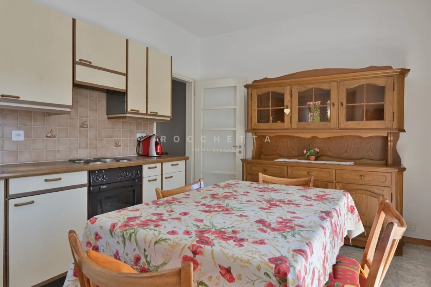 Maison jumelée dans le noyau avec un grand potentiel - Photo 9 sur 12