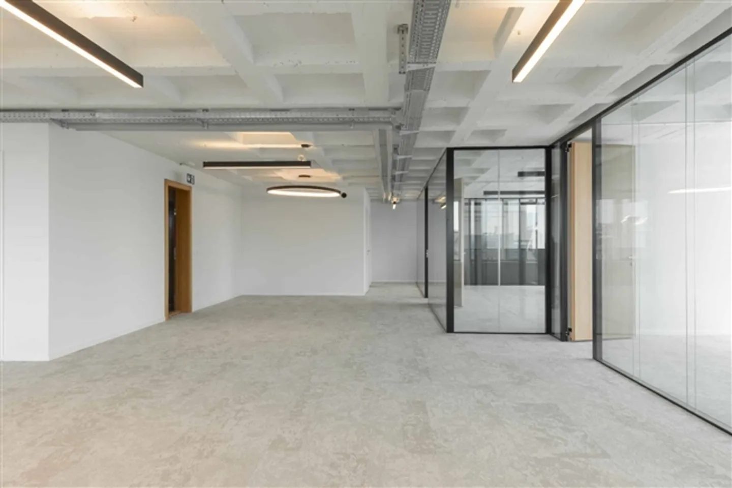 «MODERNE BÜROS IN IDEALER LAGE ZWISCHEN DEM BAHNHOF CORNAVIN UND DEM SEE» - Foto 1 von 11