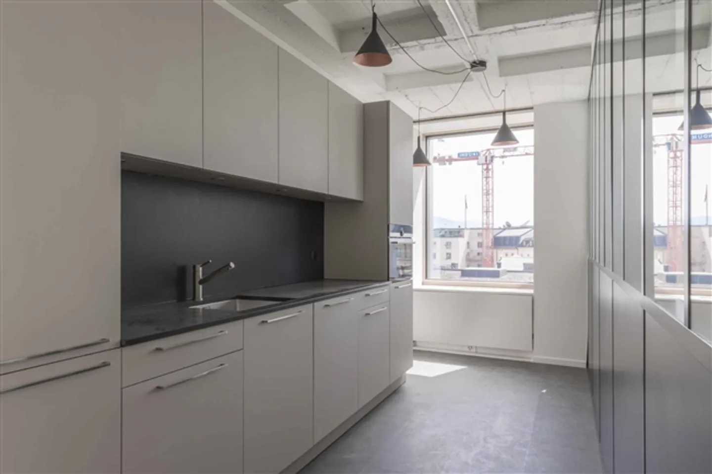 «MODERNE BÜROS IN IDEALER LAGE ZWISCHEN DEM BAHNHOF CORNAVIN UND DEM SEE» - Foto 8 von 11