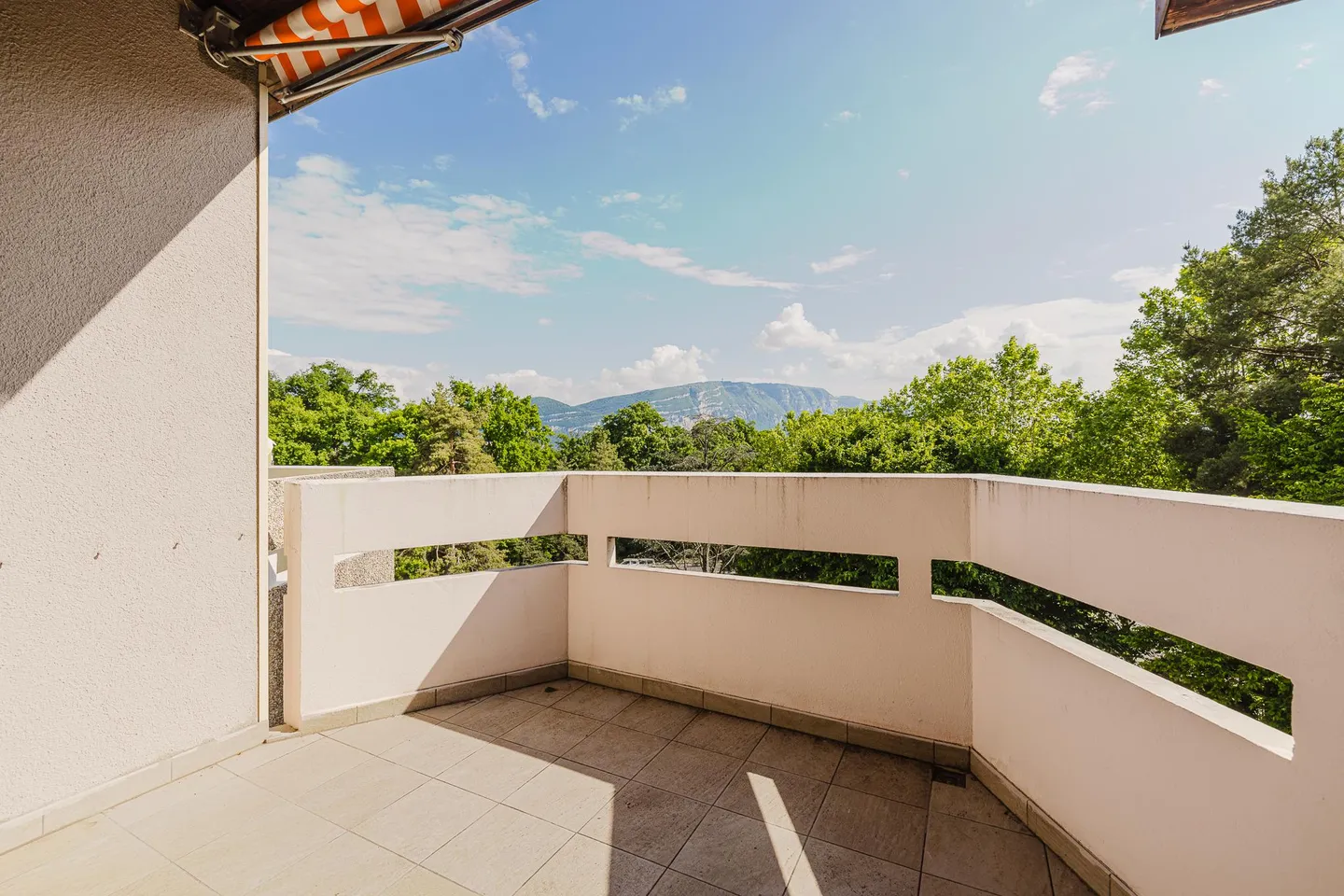 Apartment for sale - Photo 1 of 8