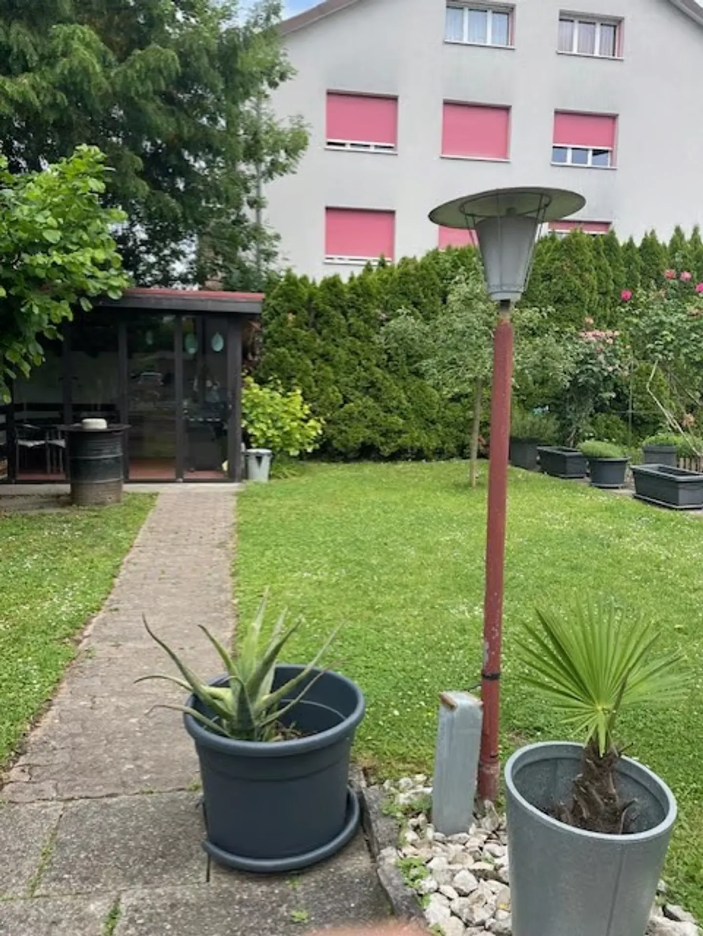 Duplex apartment in terrace and garden - Photo 4 of 21