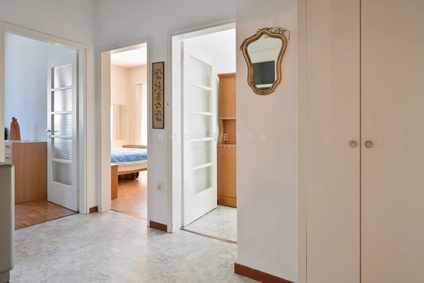 Maison jumelée dans le noyau avec un grand potentiel - Photo 11 sur 12