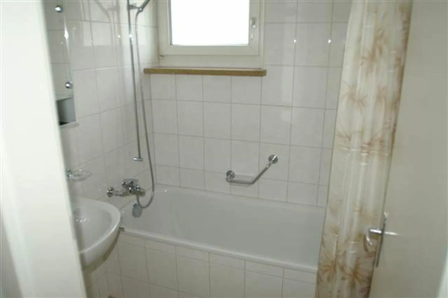 günstige 4-Zimmerwohnung - Foto 7 di 11