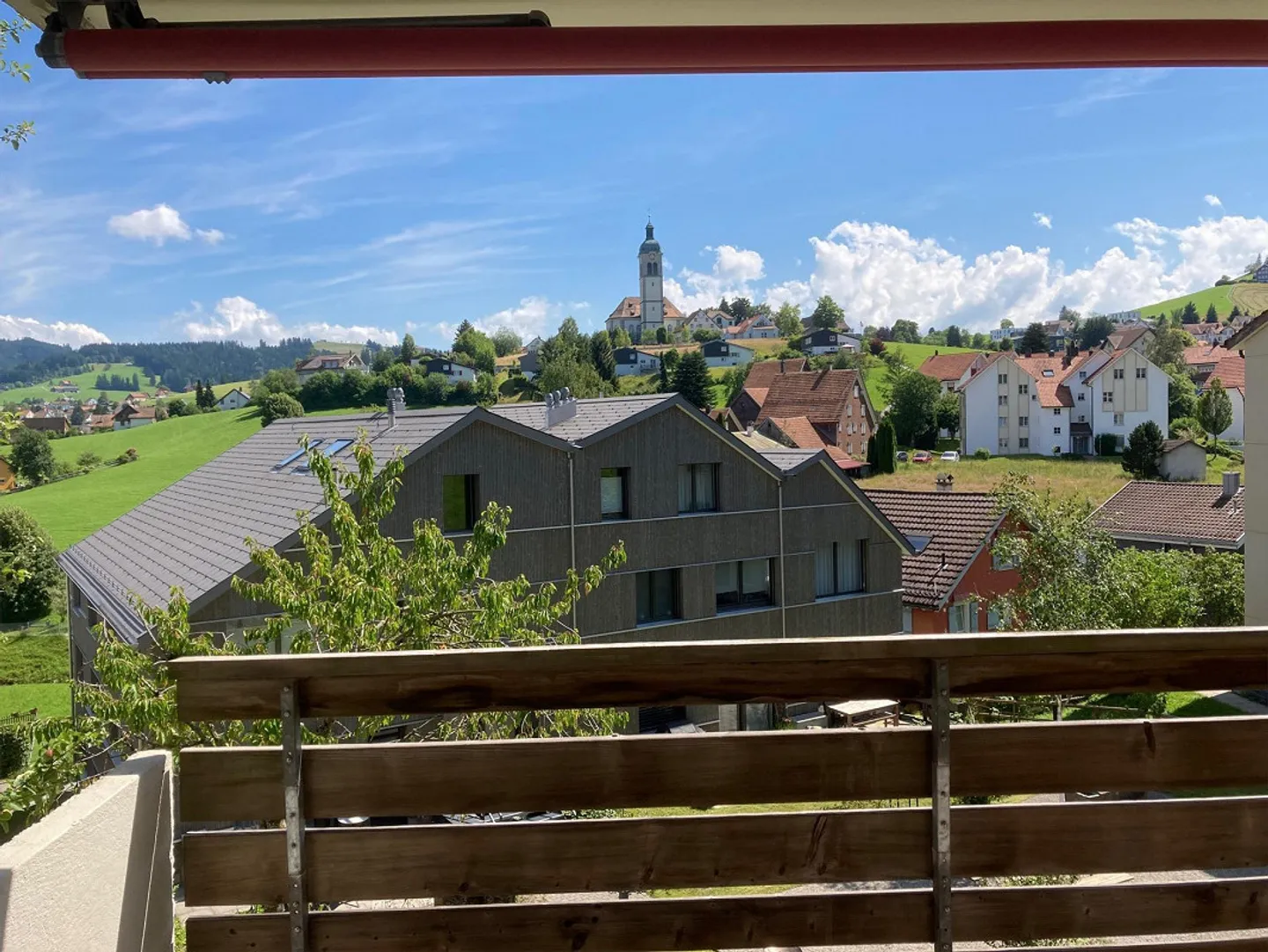 4 1/2 - Room Apartment 1st Floor Center - Photo 1 of 10