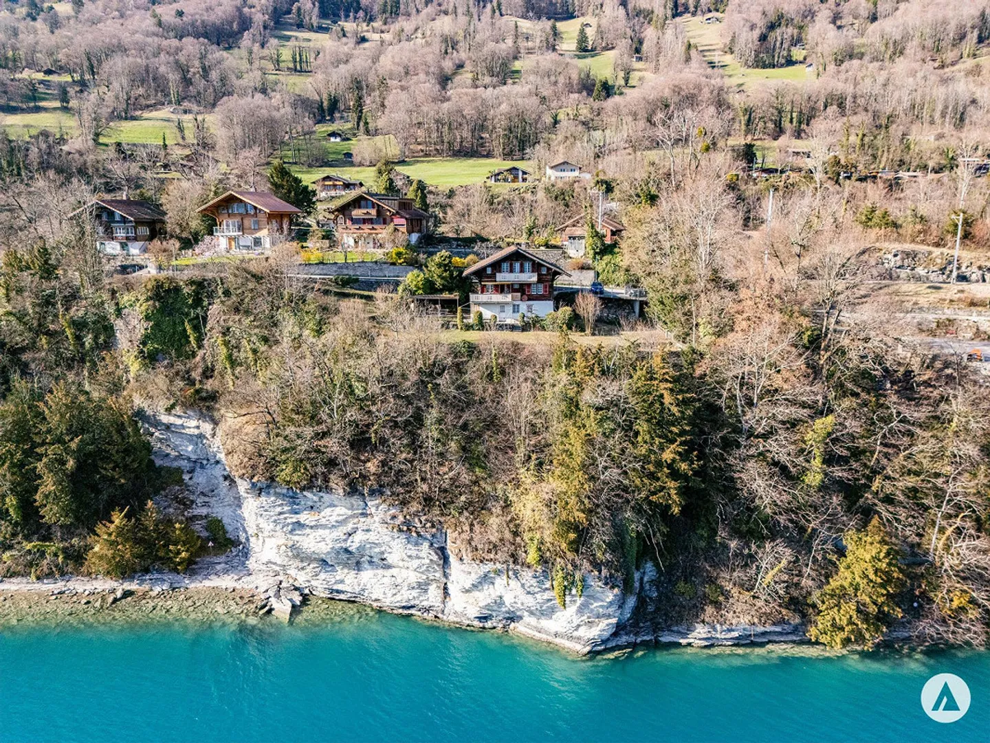 Charmantes Chalet mit Seesicht - Foto 1 von 13