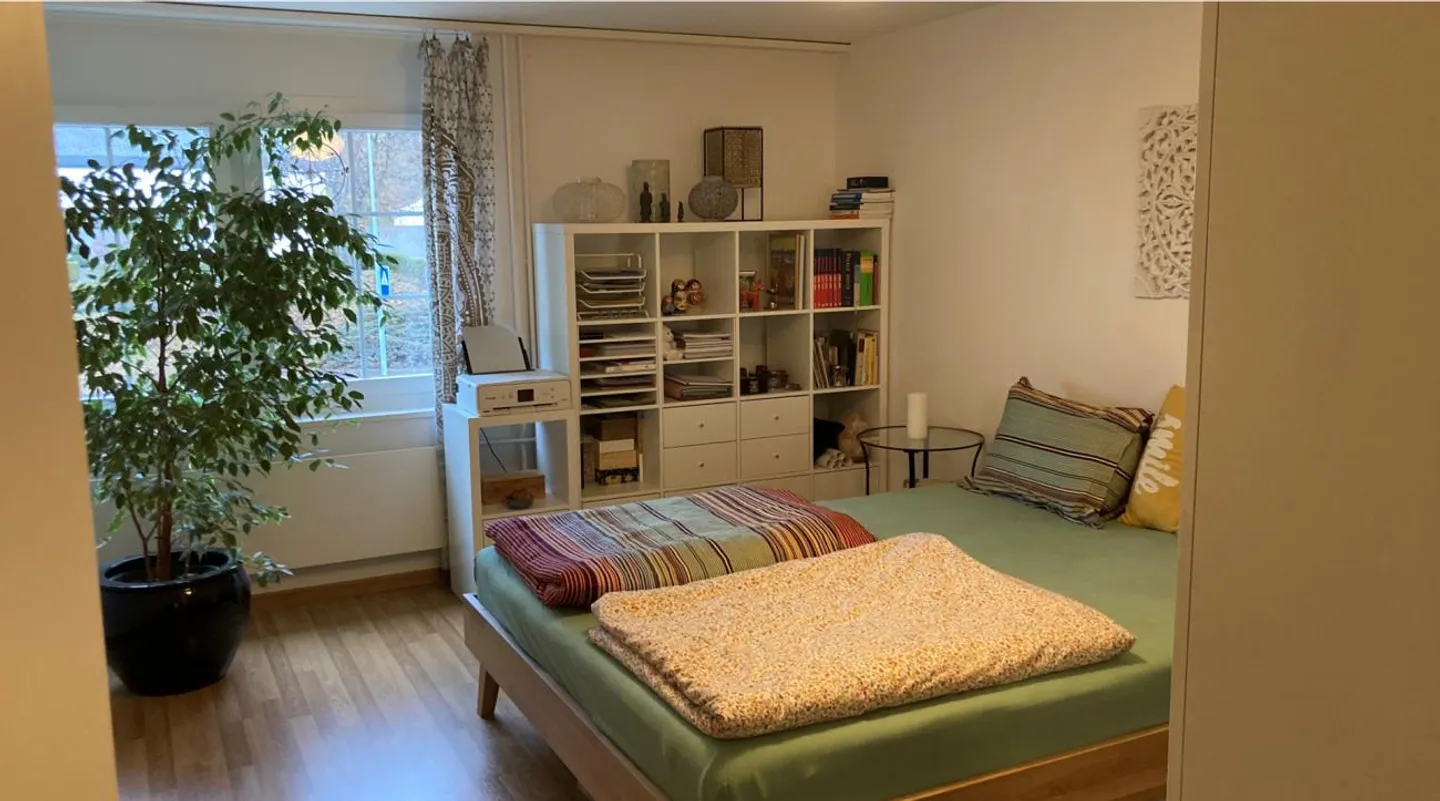 Ampio e luminoso appartamento di 2,5 stanze con balcone - Foto 5 di 7