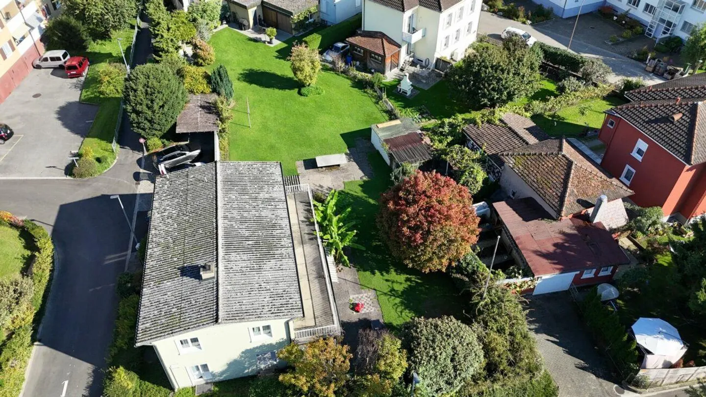 Maison individuelle avec beaucoup d'espace extérieur dans un emplacement familial - Photo 4 sur 13