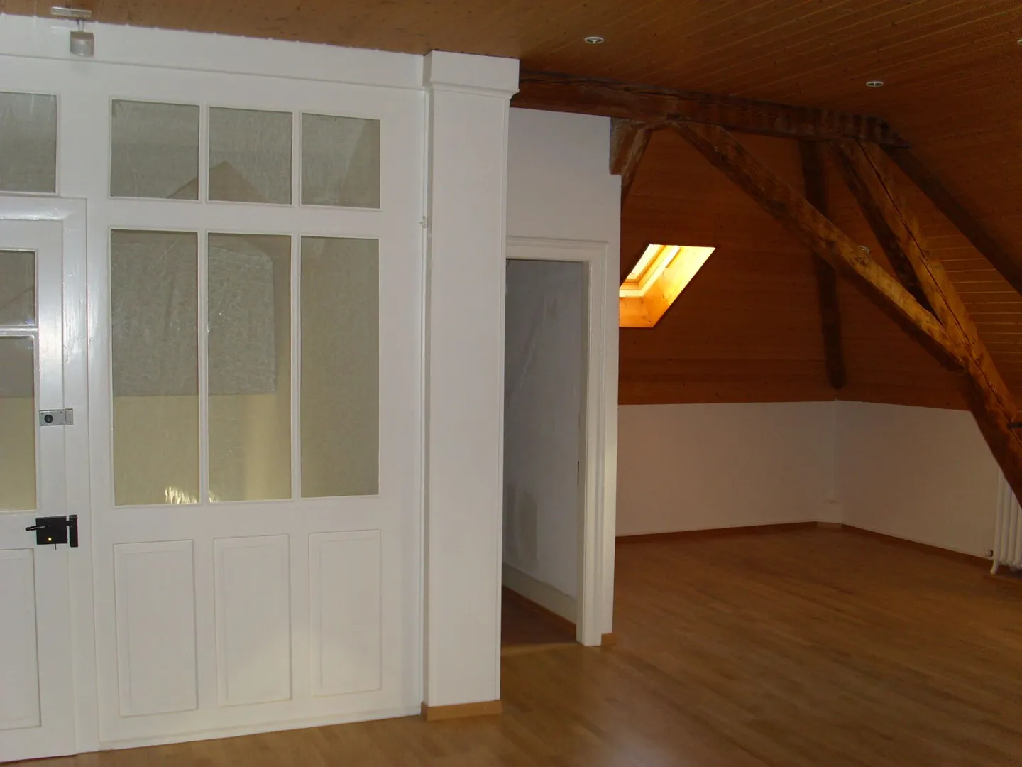 Appartement en Attique 5½ pièces avec jardin au centre - Photo 5 sur 12