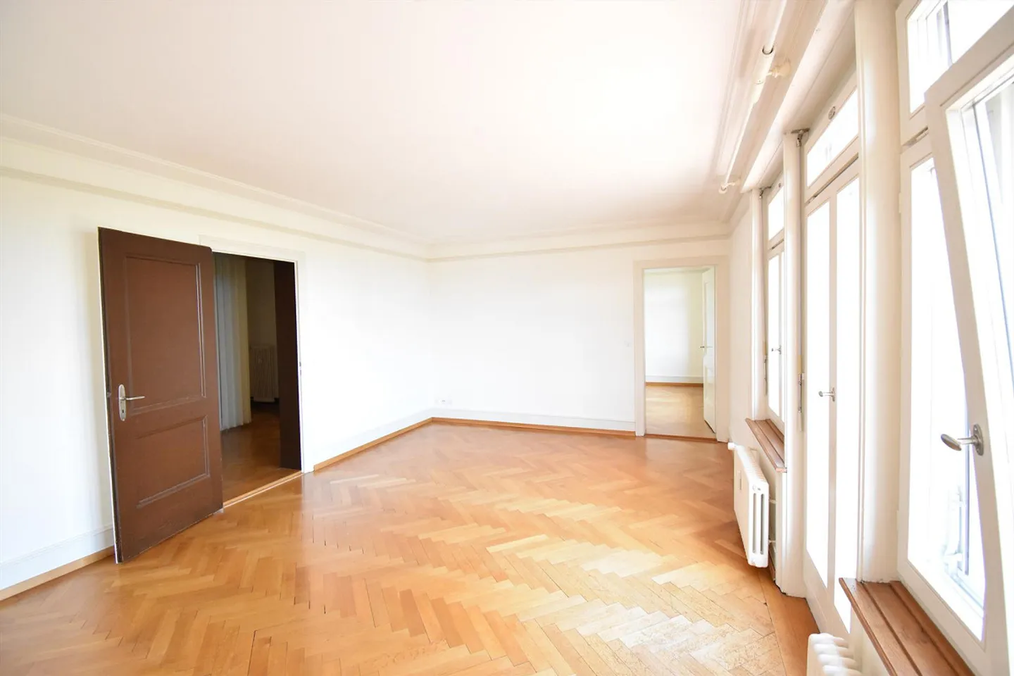 Vivere con vista in una vecchia villa in stile Liberty - Foto 5 di 10