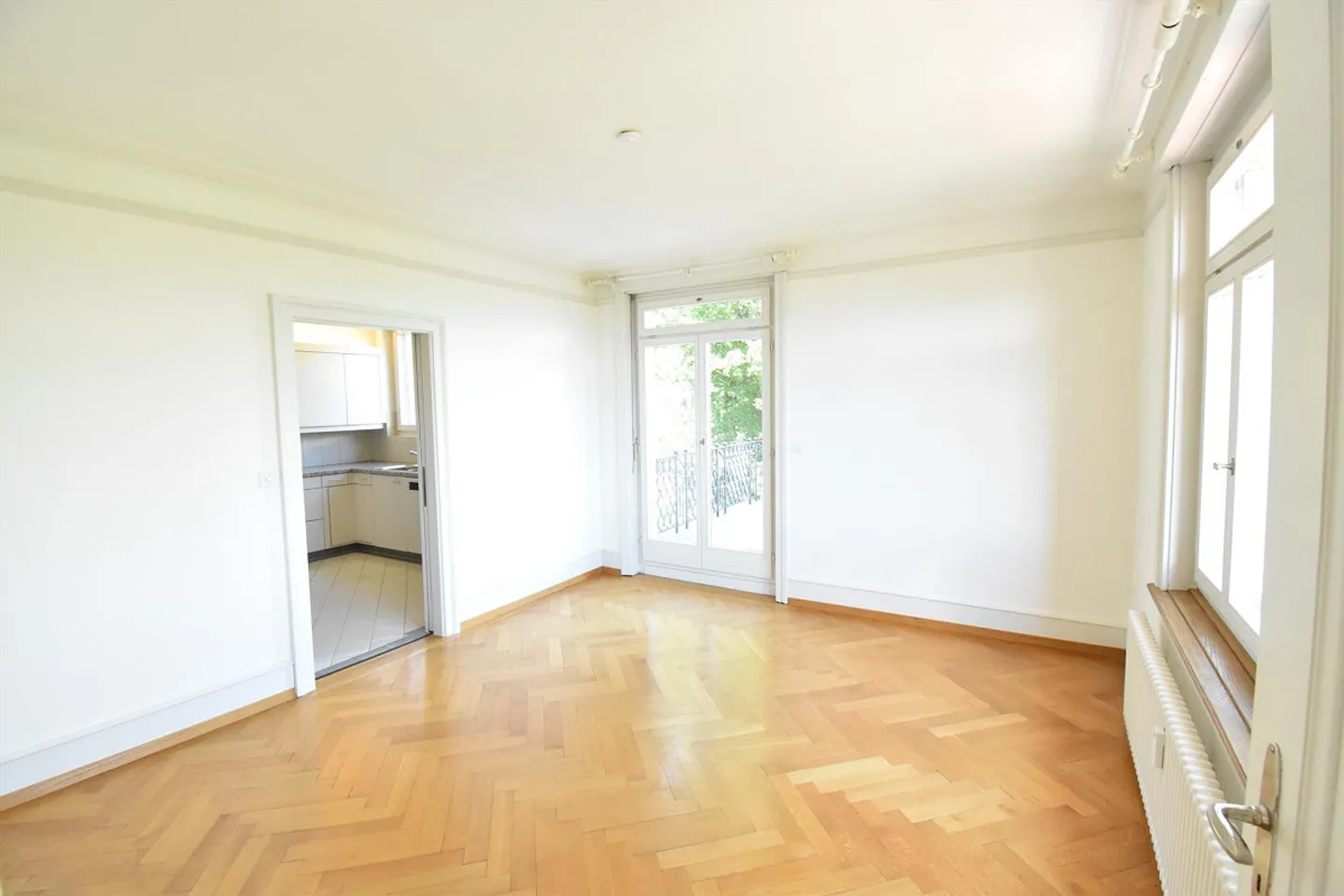 Vivere con vista in una vecchia villa in stile Liberty - Foto 6 di 10