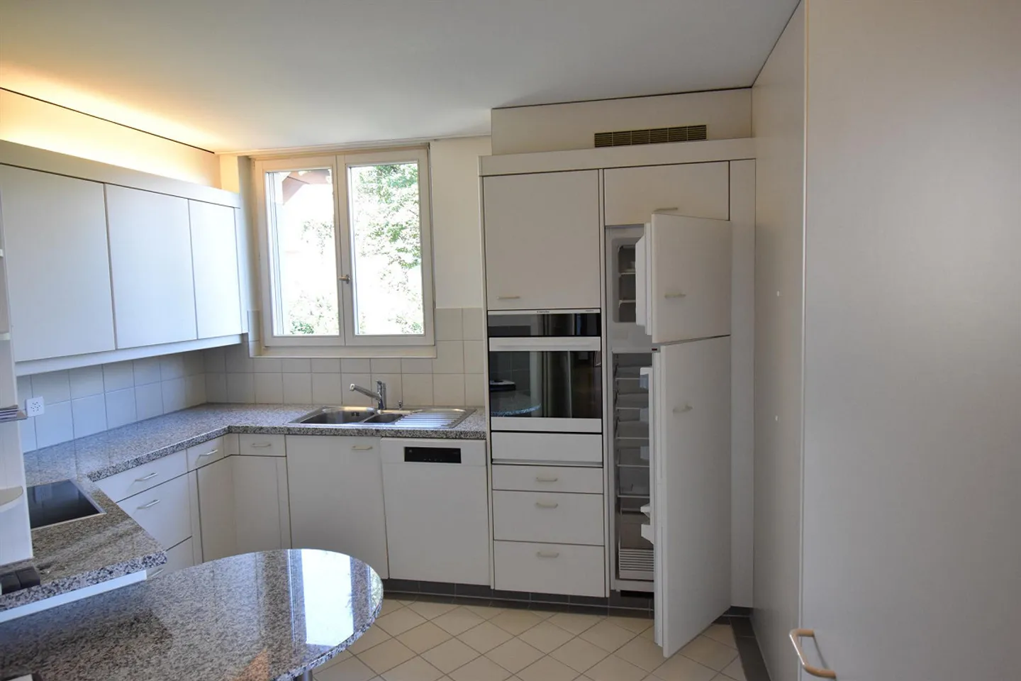 Vivere con vista in una vecchia villa in stile Liberty - Foto 7 di 10
