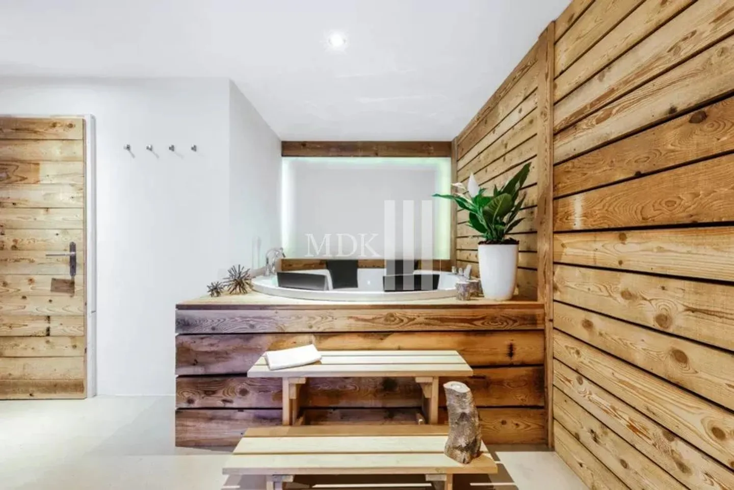 Chalet for sale - Photo 12 of 13