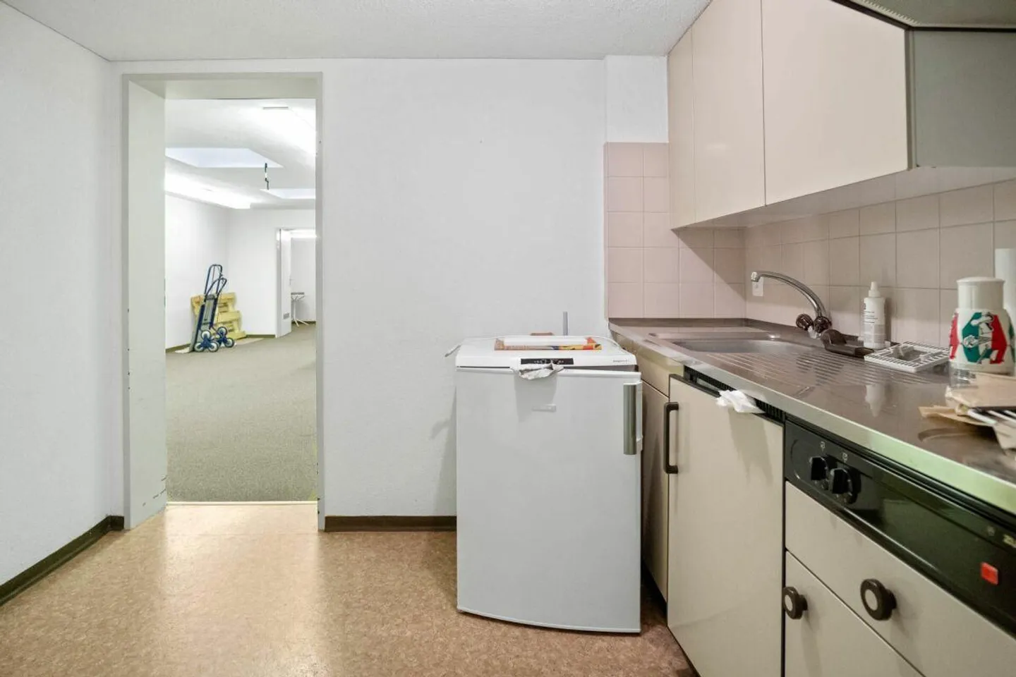 Office space with a view! - Photo 8 of 13