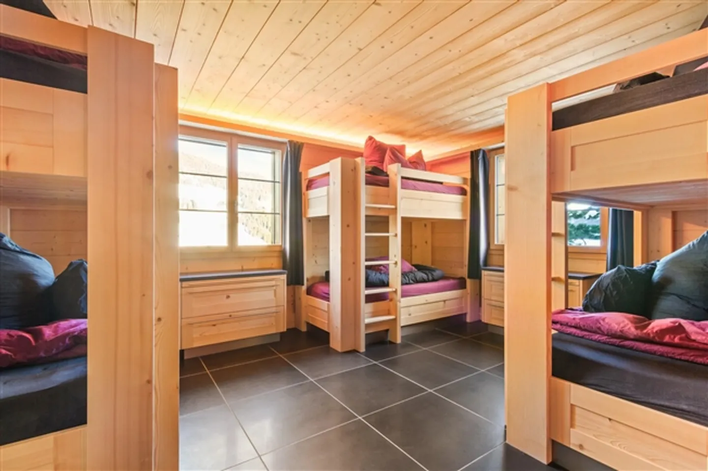 Chalet with 7 bedrooms and private pool in Oeschseite - Photo 7 of 20