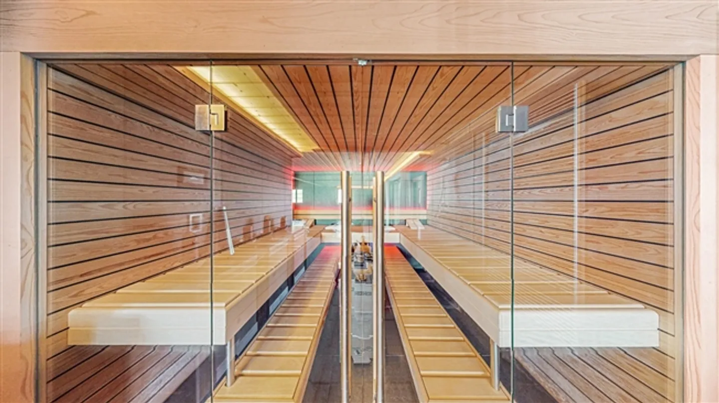 Chalet with 7 bedrooms and private pool in Oeschseite - Photo 17 of 20