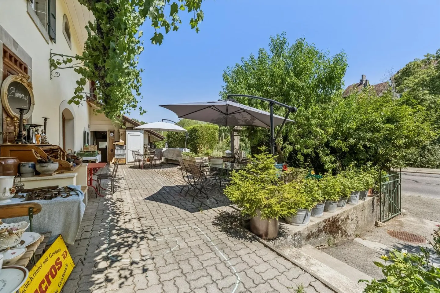 Maison rénovée avec grand volume - Photo 3 sur 13