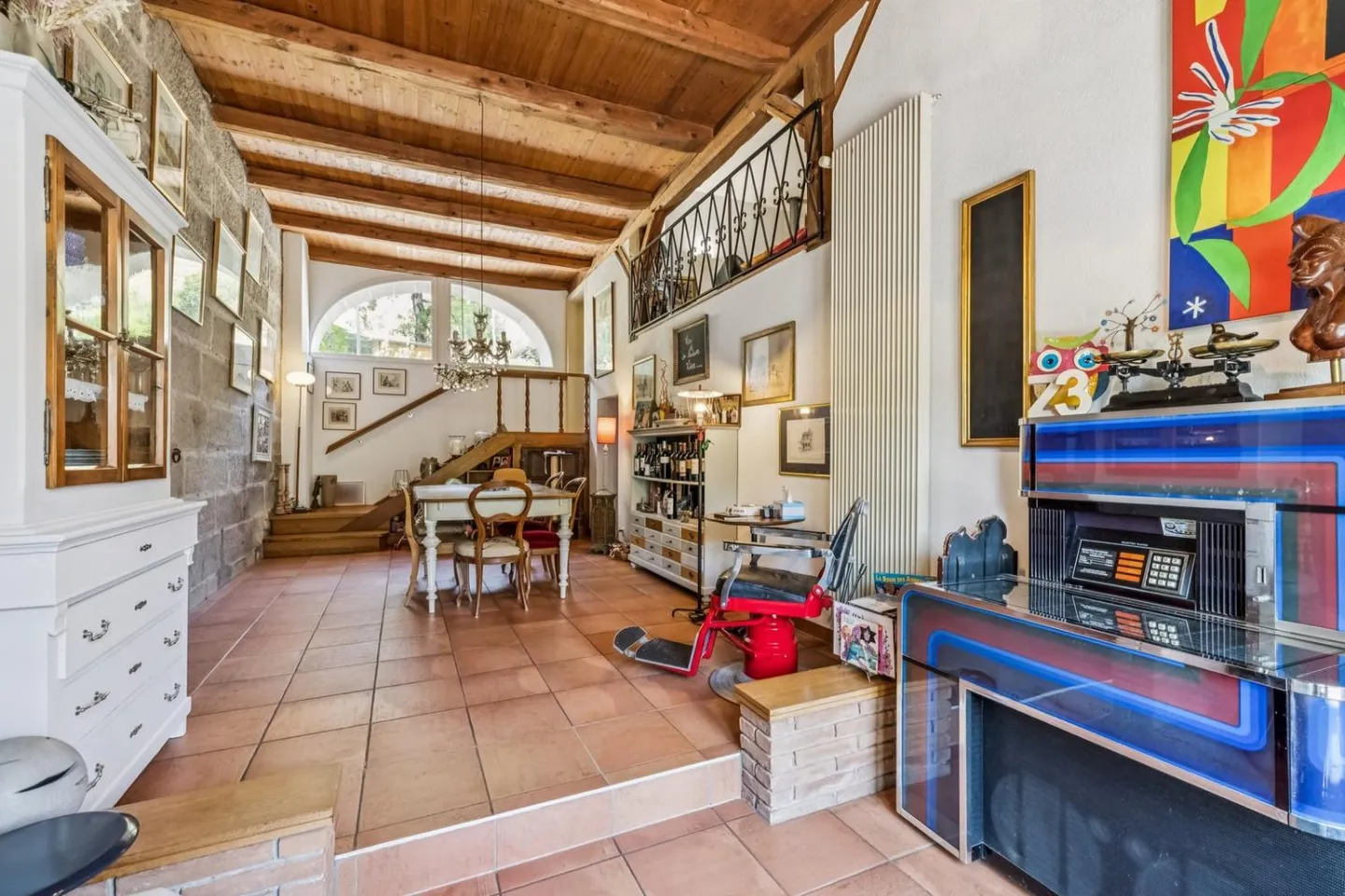 Maison rénovée avec grand volume - Photo 4 sur 13