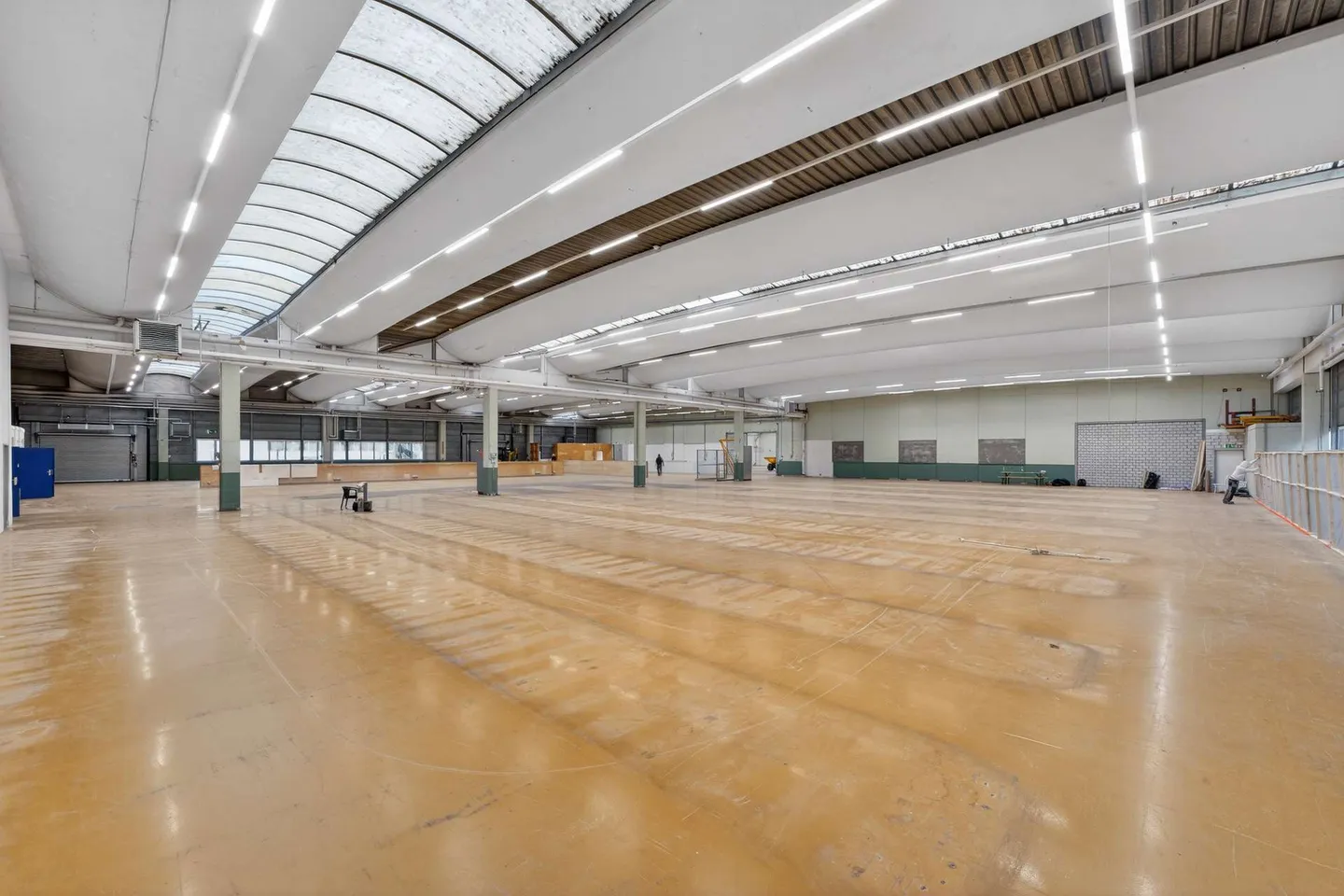 Office Space West - Photo 6 of 12