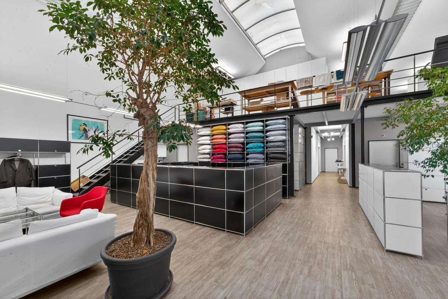 Office Space West - Photo 10 of 12