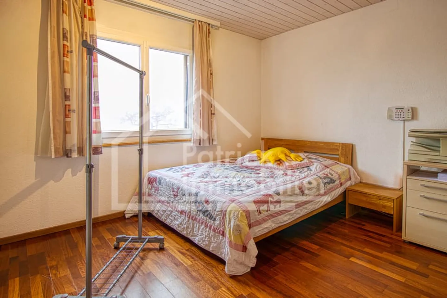 Villa indipendente con 5.5 stanze su un lotto di 1'075m2 - Foto 8 di 13