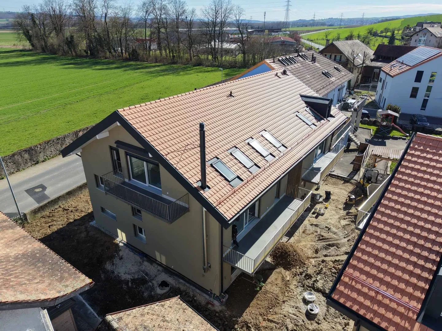 Stunning 3.5 Room Apartment - Photo 1 of 11