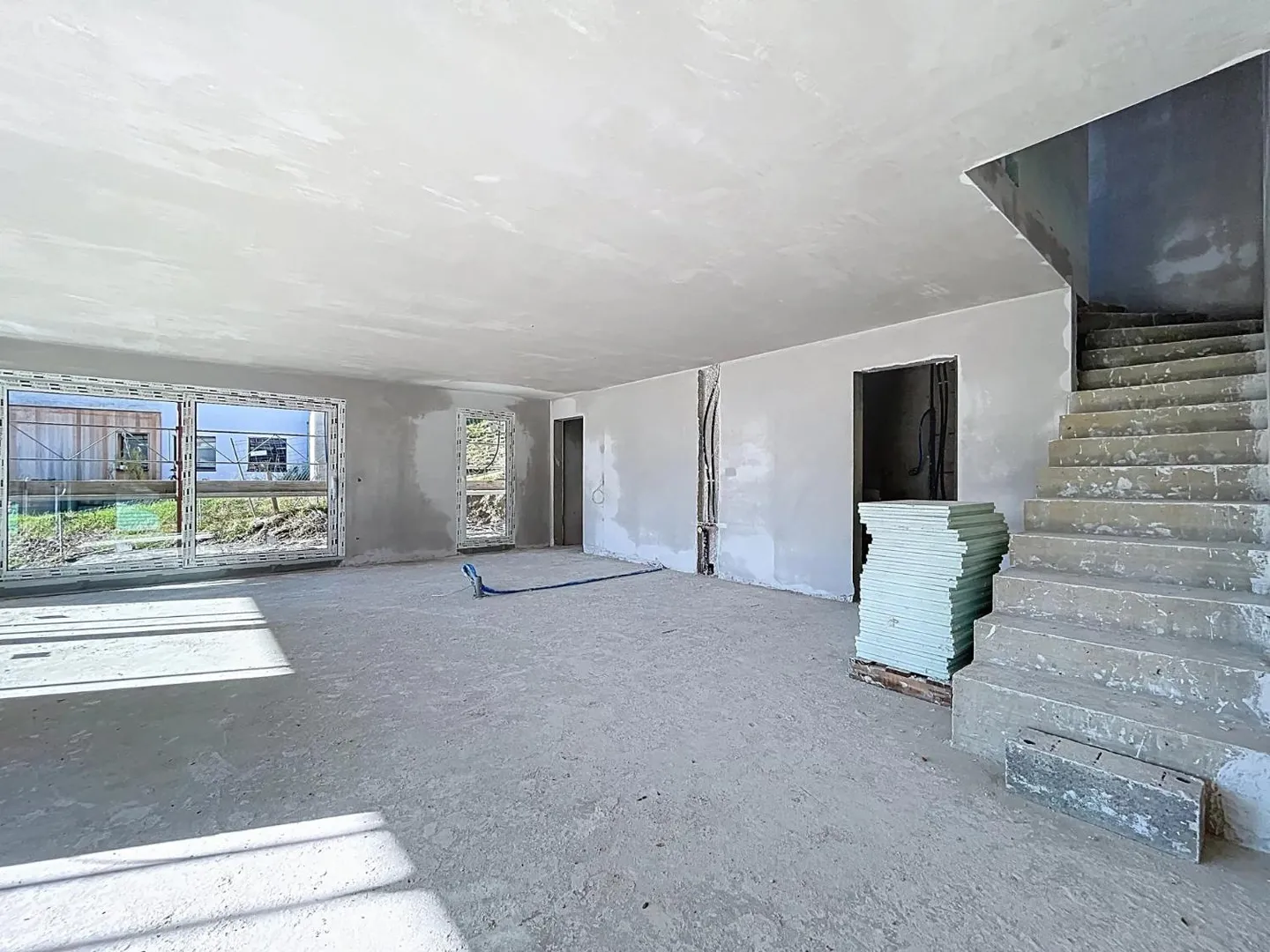 Villa moderne avec vues imprenables - Photo 3 sur 13