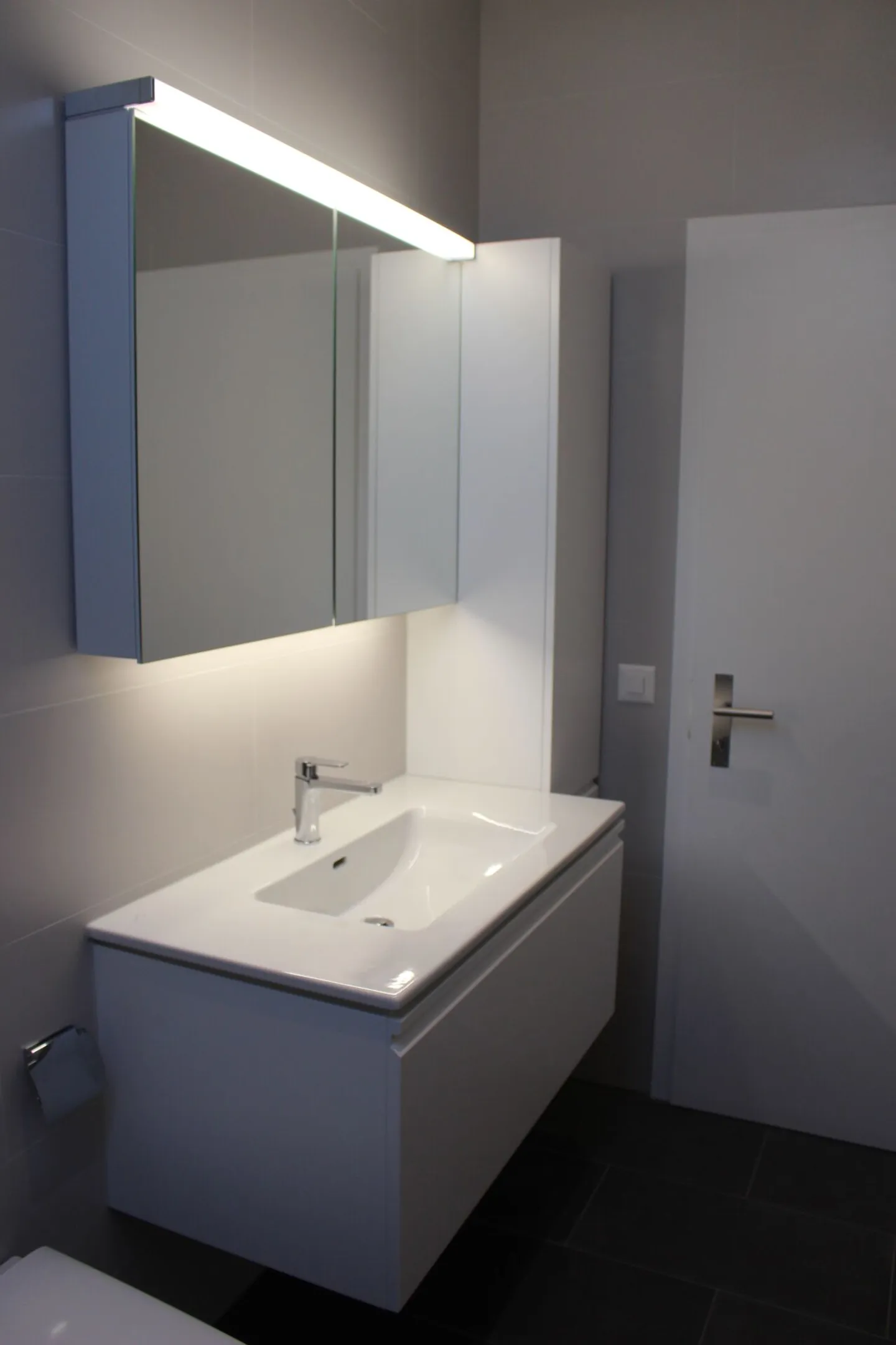 Appartamento attico attraente con 3 camere - Foto 8 di 16